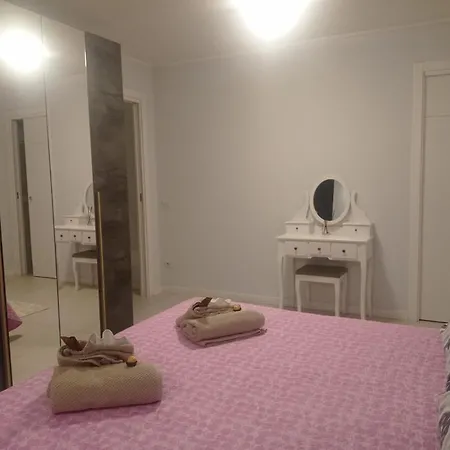 Sweet Apartment